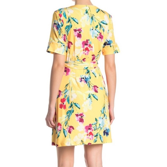 Alexia Admor Floral Wrap Dress NWT - Picture 2 of 2